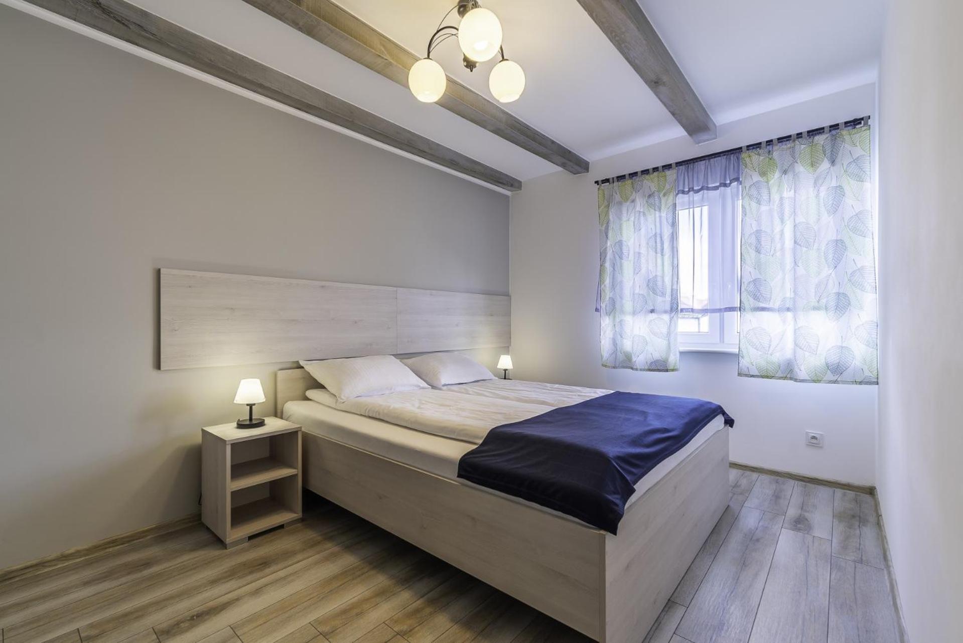 Frajda Domki - Apartamenty 6-Osobowe - Salon I Dwie Sypialnie Oraz Studia 4-Osobowe - Pokoj Z Aneksem Kuchennym Rewal Buitenkant foto